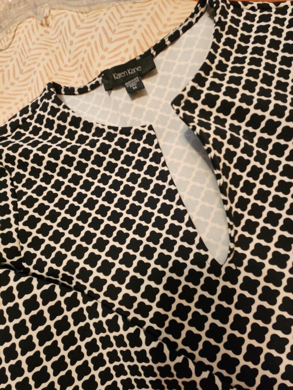 Karen Kane Black & White Geometric Keyhole Dress
